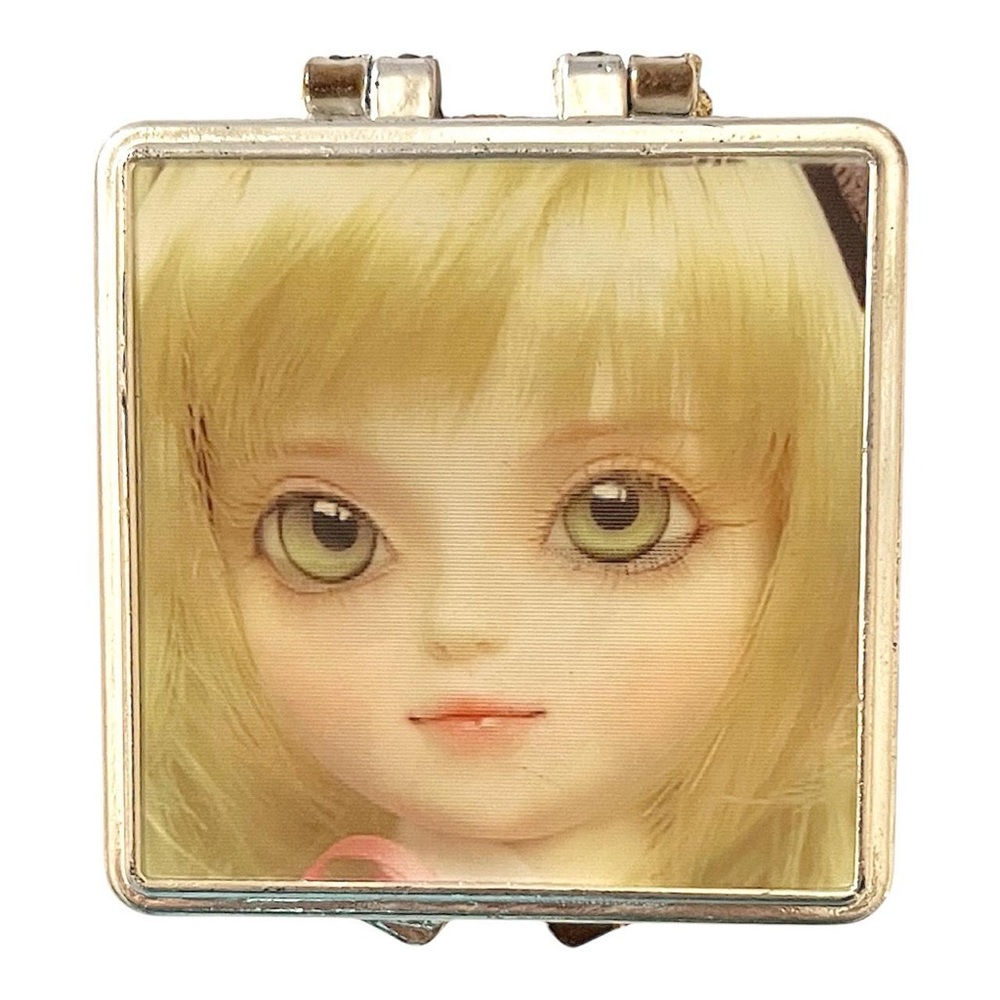 Porcelain doll Lenticular compact mirror.